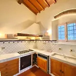 Berenice Housing * 普拉托
