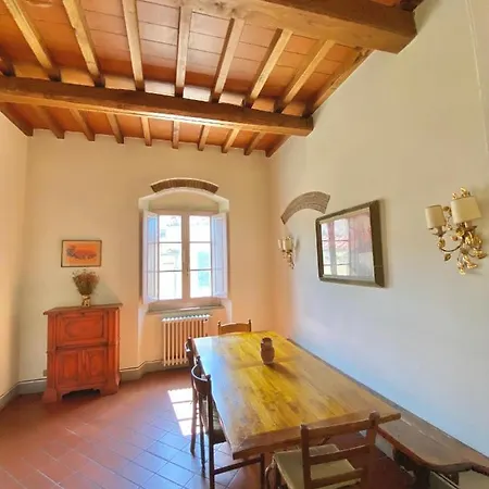 Apartment Berenice Housing Prato (Prato)