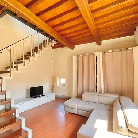 Berenice Housing Apartment Prato (Prato)