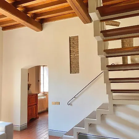 Berenice Housing Apartment Prato (Prato)